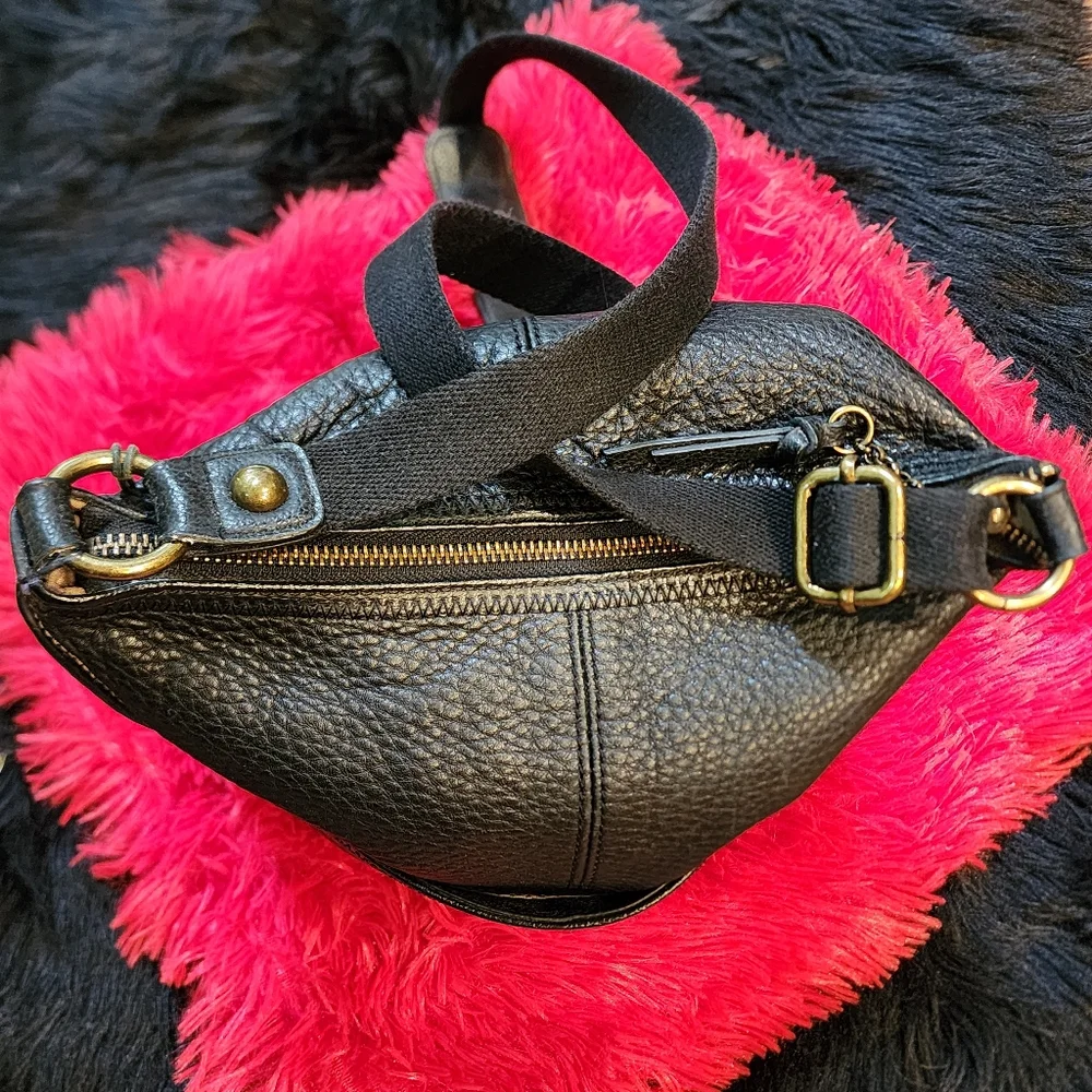 Vintage The Sak Black Pebbled Leather Hobo Crossbody Shoulder Bag